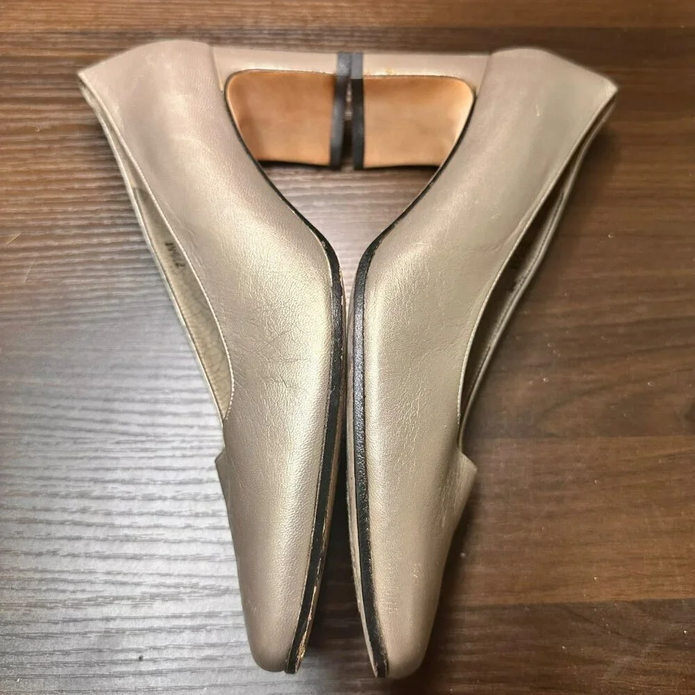 Vaneli Golden Classic Ballet‎ Flats with Block Heel Leather Pumps Shoes Size 7.5